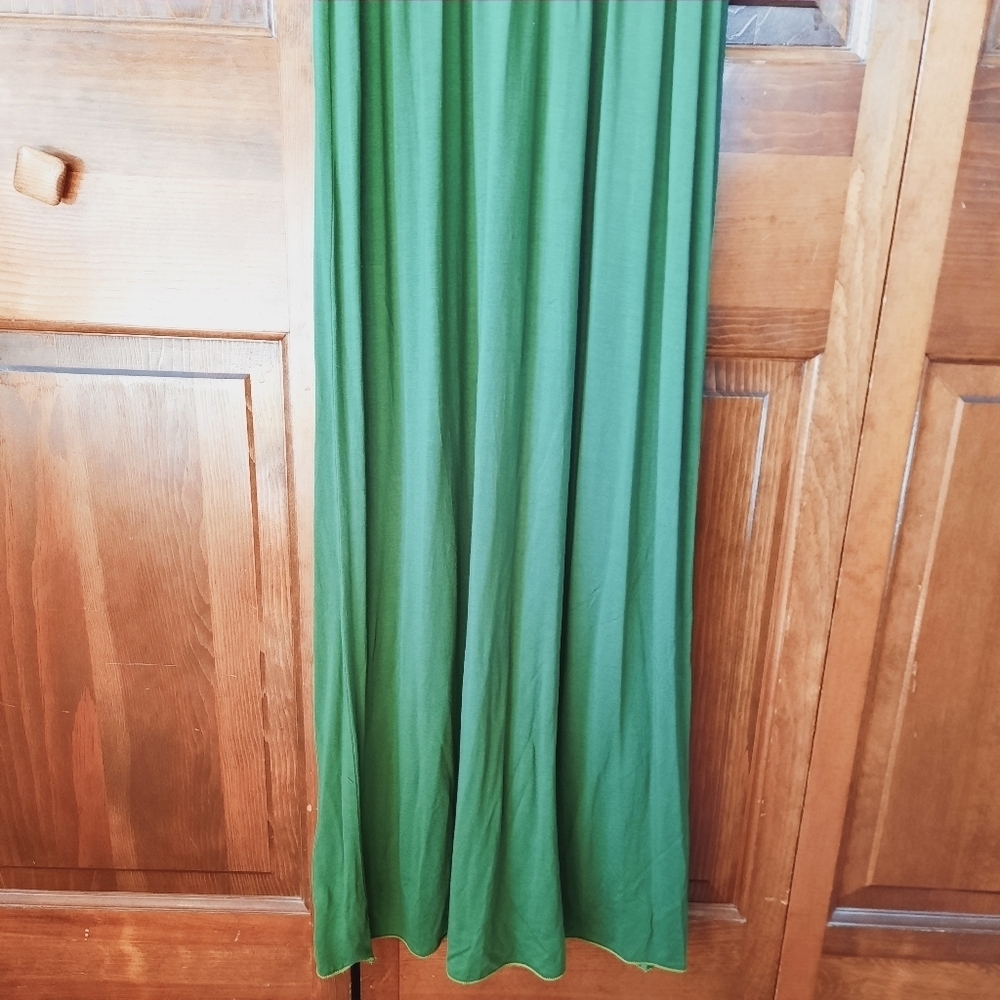 🛍 Max Studio Kelly Green Sleeveless Flower Applique Maxi Dress Size Medium - Picture 10 of 10